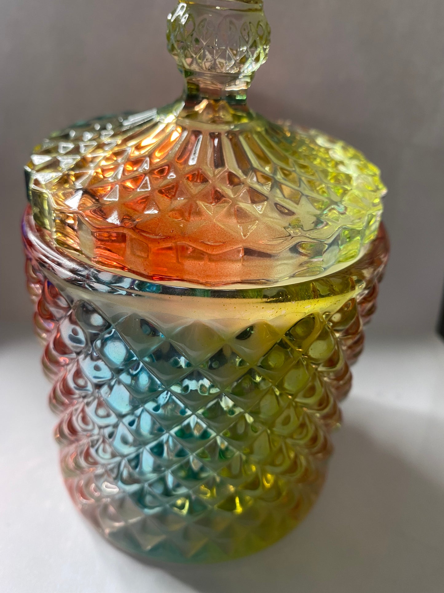 Clear Quartz 10 oz Luxury Rainbow candle