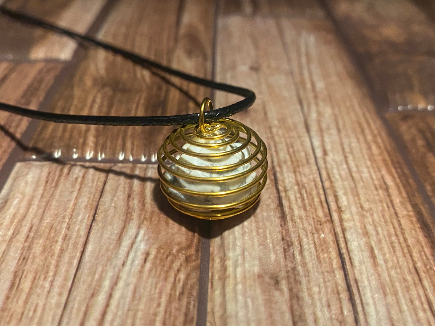 Mini Howlite Cage