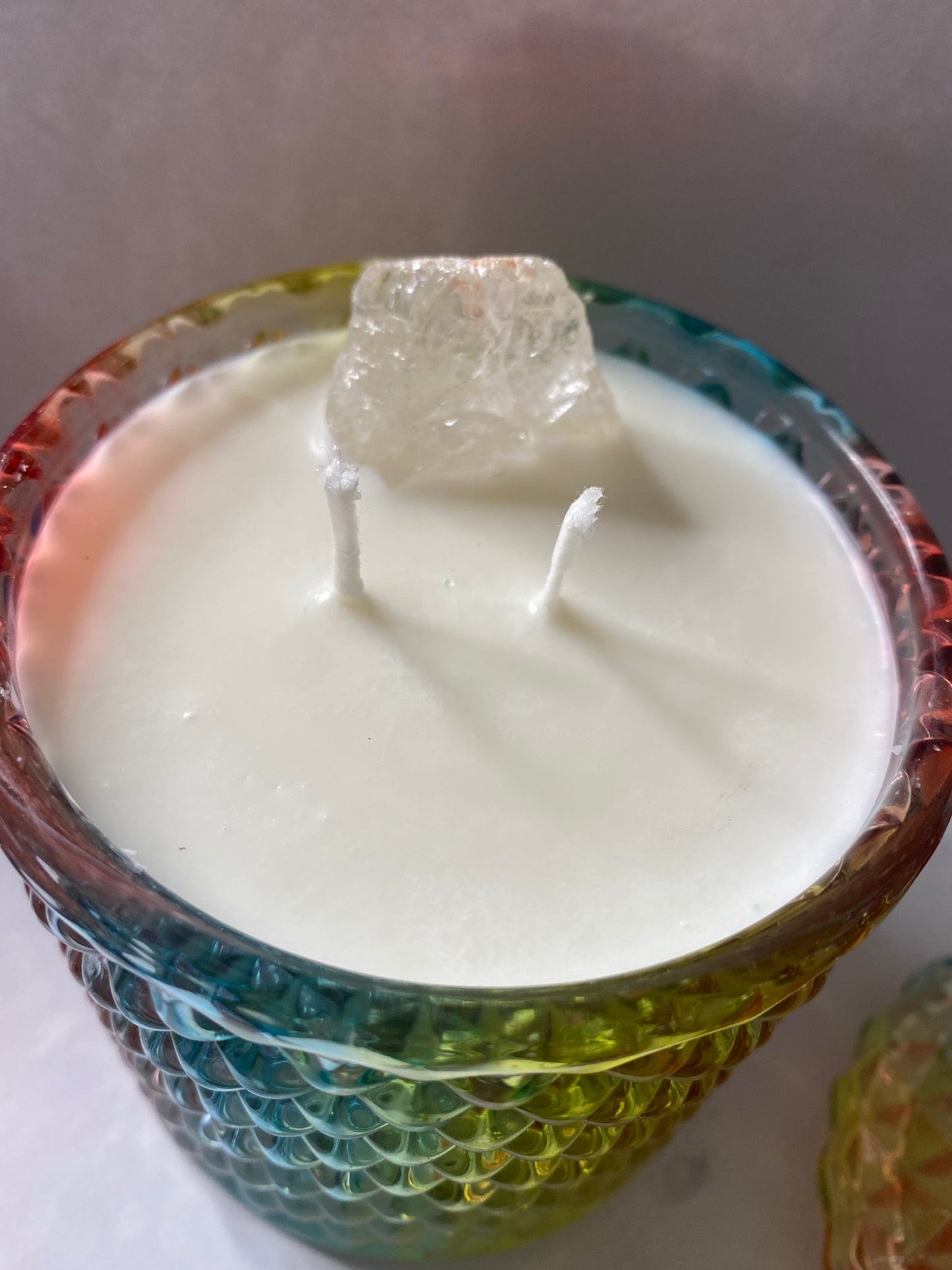 Clear Quartz 10 oz Luxury Rainbow candle